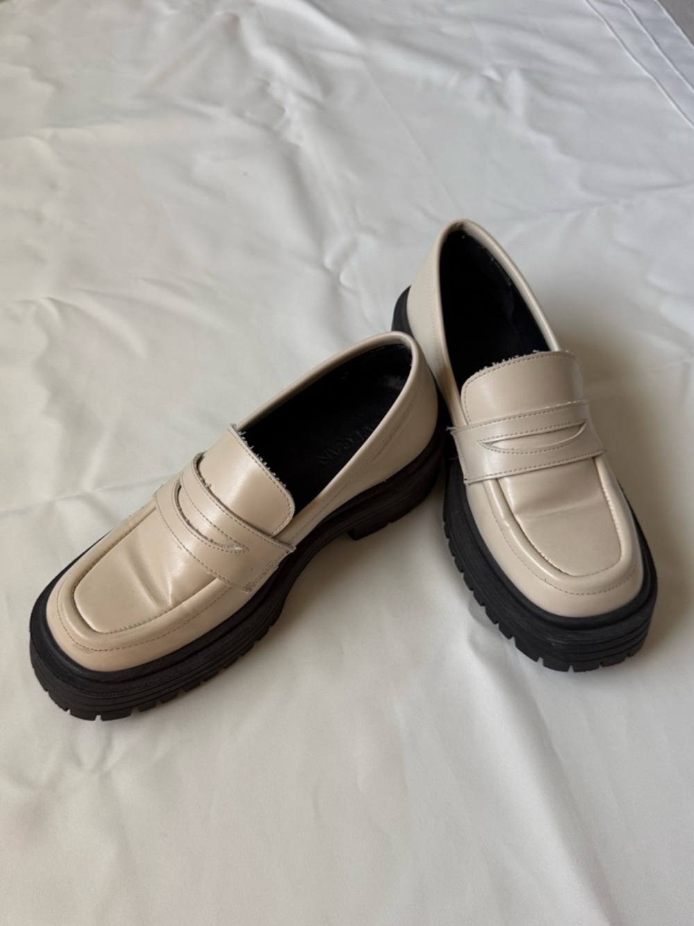 Chunky Vegan Alohas Platform Loafers in Cream and Black